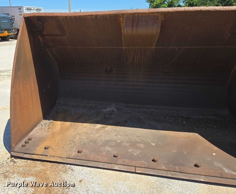 image for item EN2055 Caterpillar 256-0913 bucket