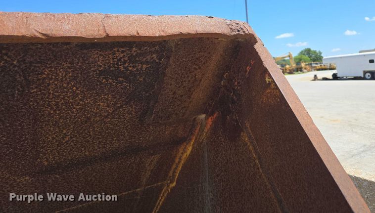 image for item EN2055 Caterpillar 256-0913 bucket