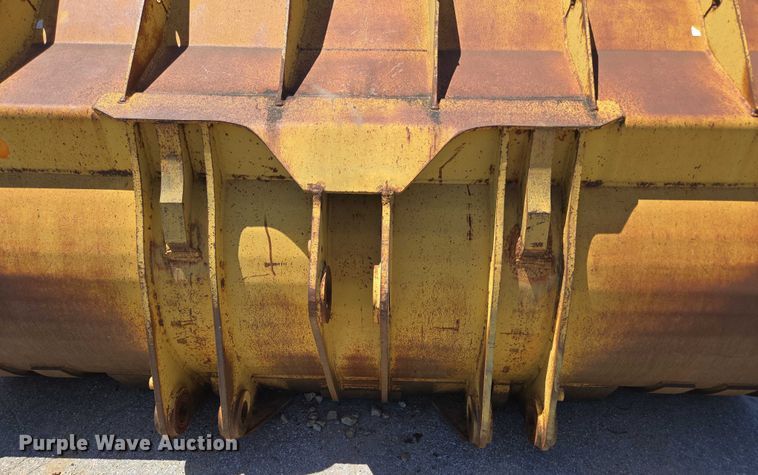 image for item EN2055 Caterpillar 256-0913 bucket