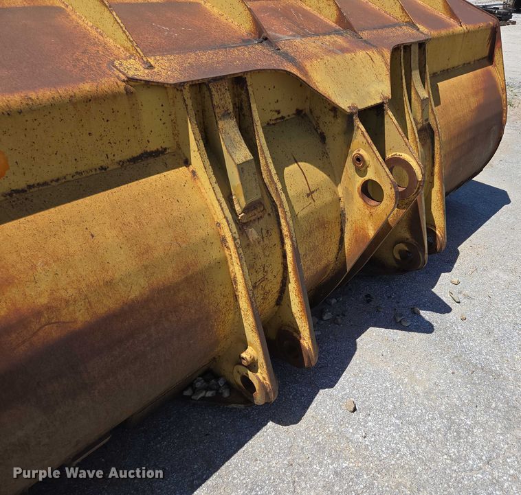 image for item EN2055 Caterpillar 256-0913 bucket