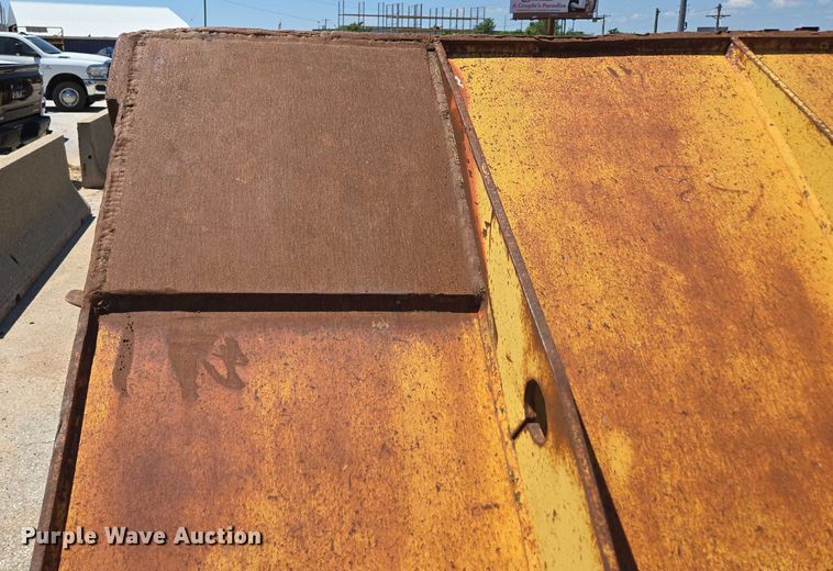 image for item EN2055 Caterpillar 256-0913 bucket