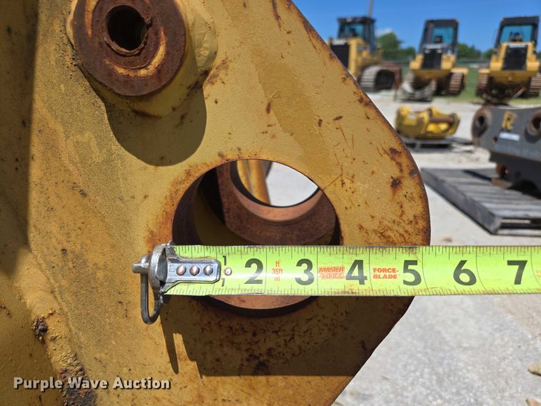 image for item EN2055 Caterpillar 256-0913 bucket