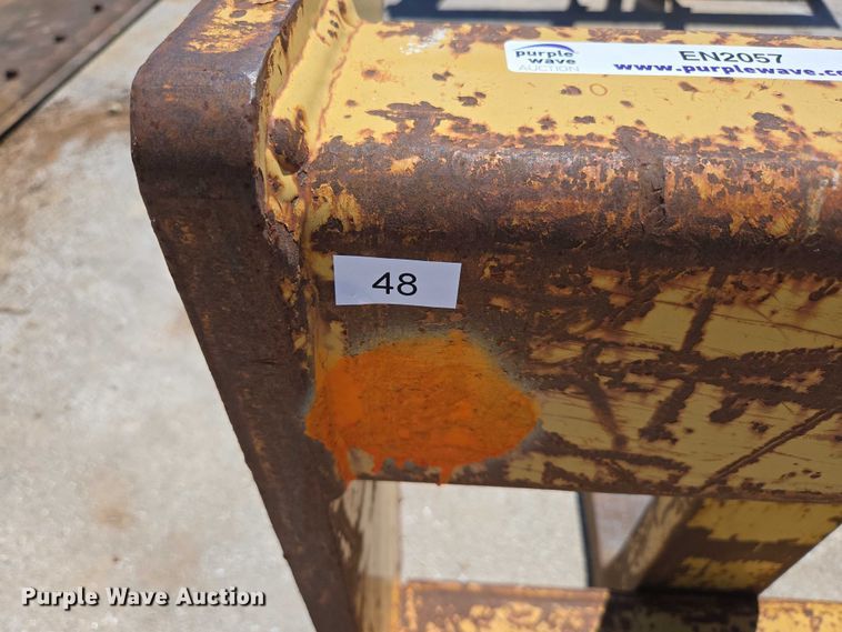 image for item EN2057 Caterpillar HO 844 C forks