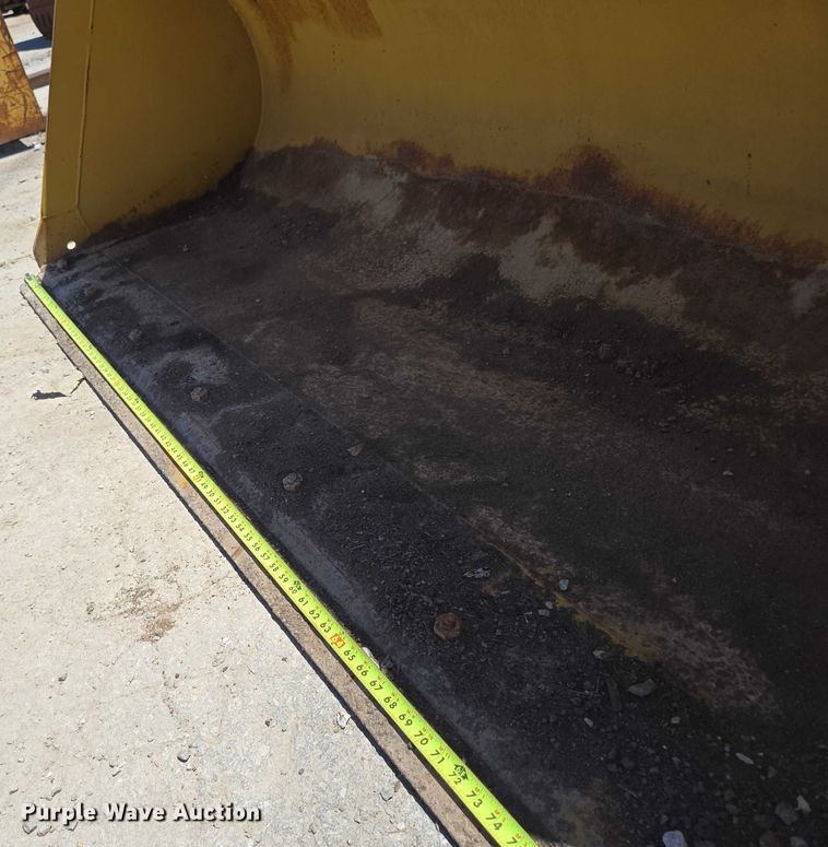 image for item EN2058 Caterpillar 112-1257 bucket