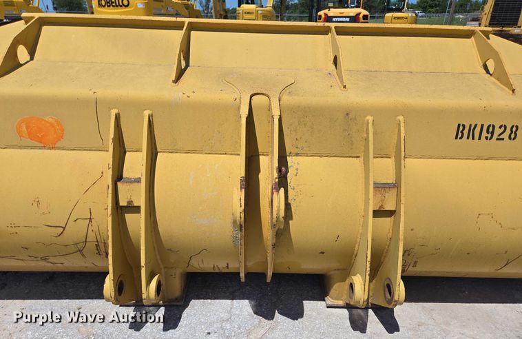 image for item EN2058 Caterpillar 112-1257 bucket