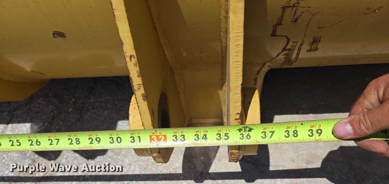 image for item EN2058 Caterpillar 112-1257 bucket