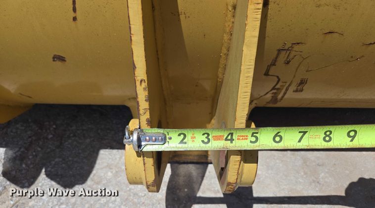 image for item EN2058 Caterpillar 112-1257 bucket