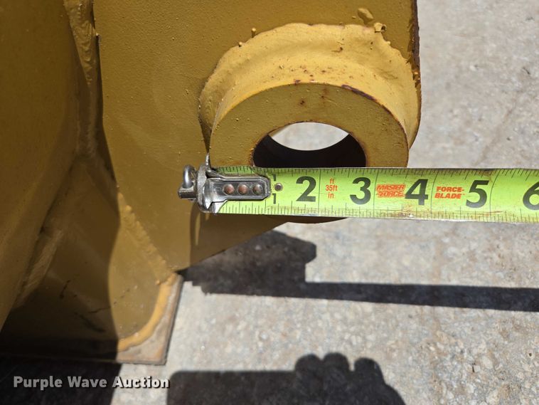 image for item EN2058 Caterpillar 112-1257 bucket