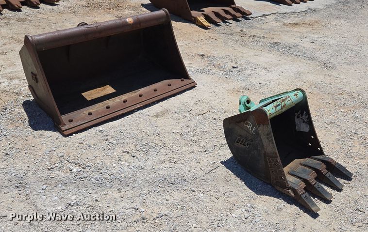 image for item EN2061 (2) TAG buckets