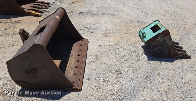 image for item EN2061 (2) TAG buckets