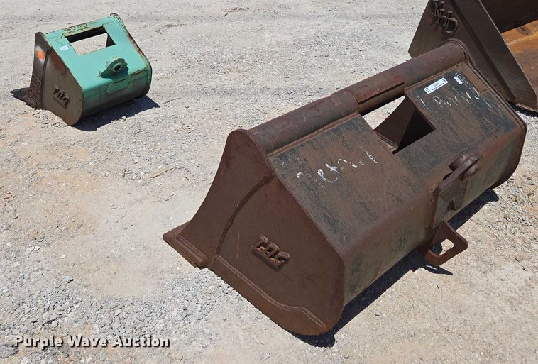 image for item EN2061 (2) TAG buckets