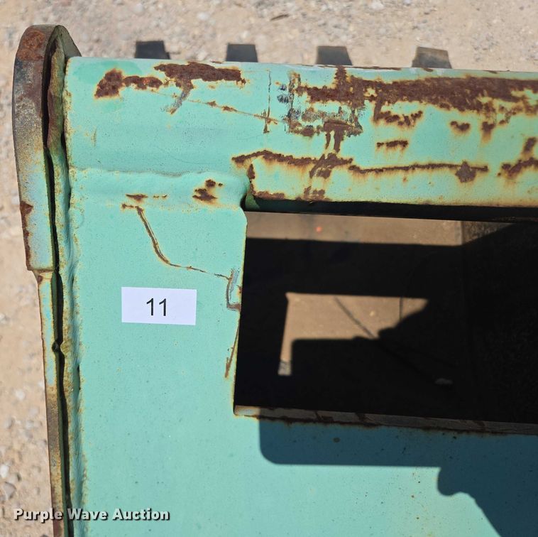 image for item EN2061 (2) TAG buckets