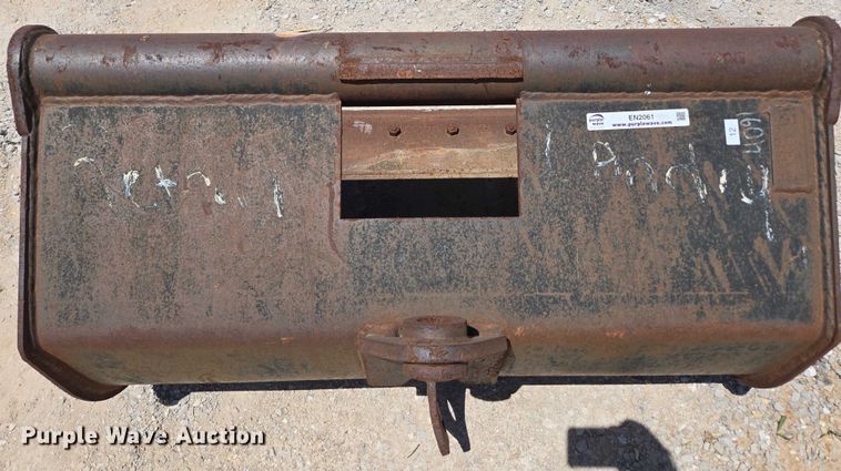 image for item EN2061 (2) TAG buckets