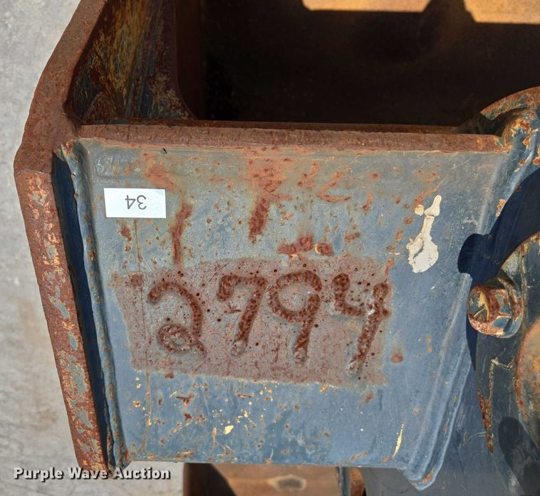 image for item EN2064 (2) excavator buckets