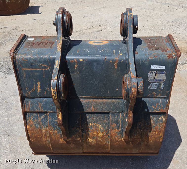 image for item EN2064 (2) excavator buckets