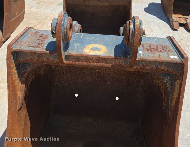 image for item EN2064 (2) excavator buckets