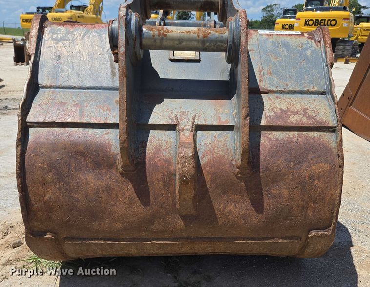 image for item EN2064 (2) excavator buckets