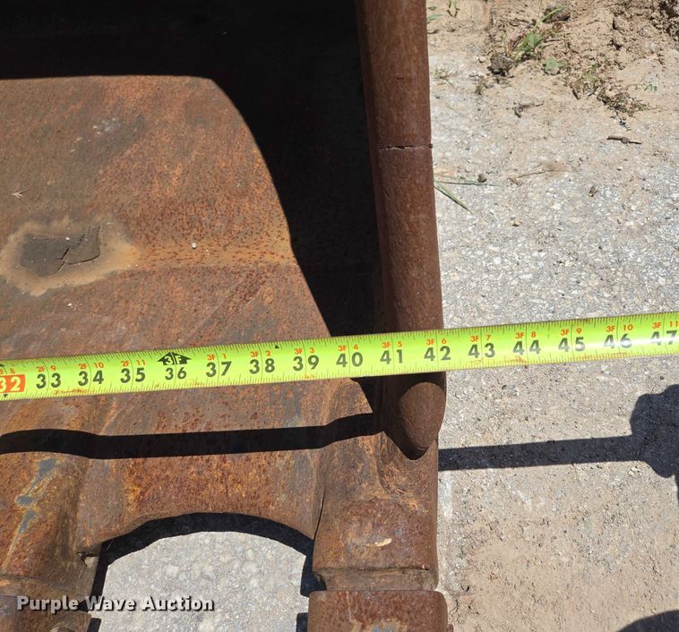 image for item EN2064 (2) excavator buckets