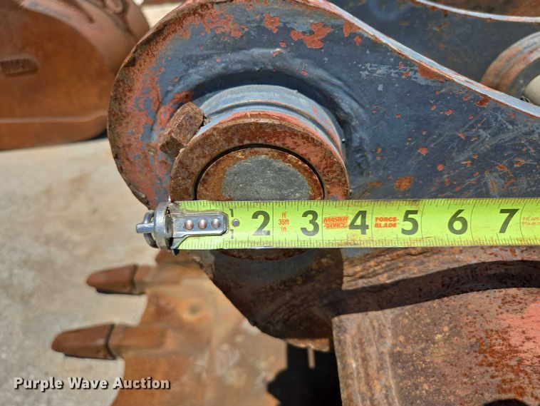 image for item EN2064 (2) excavator buckets