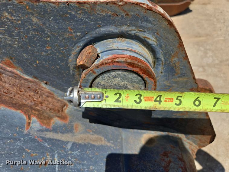 image for item EN2064 (2) excavator buckets