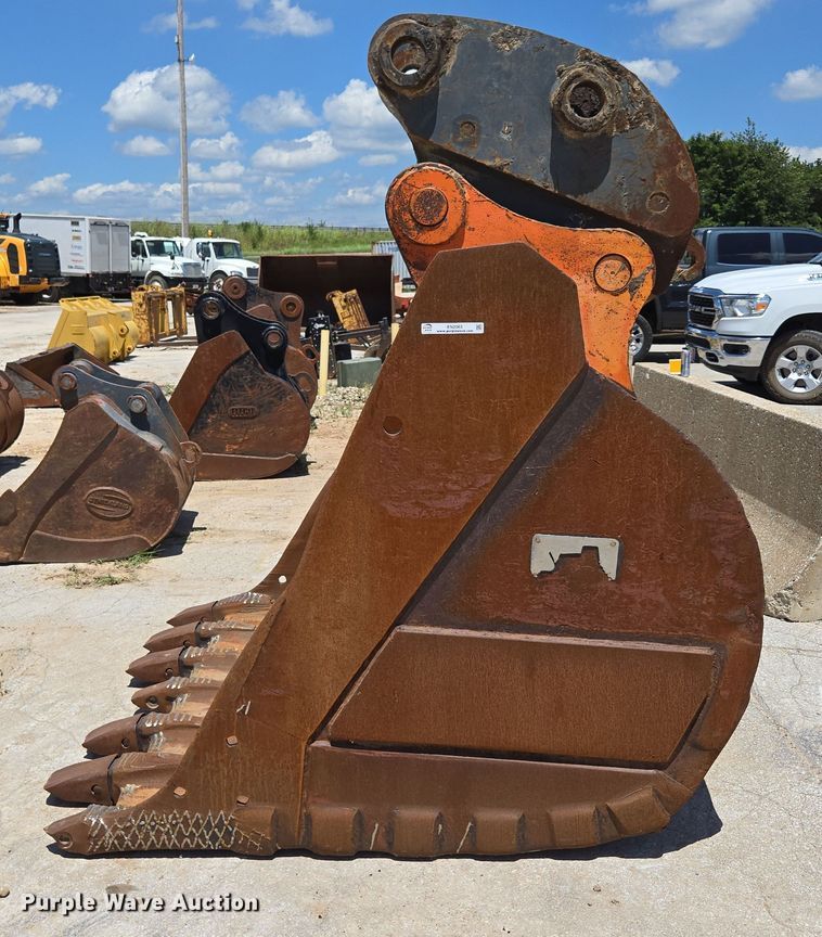 image for item EN2065 Jones excavator bucket