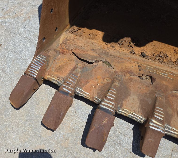 image for item EN2065 Jones excavator bucket