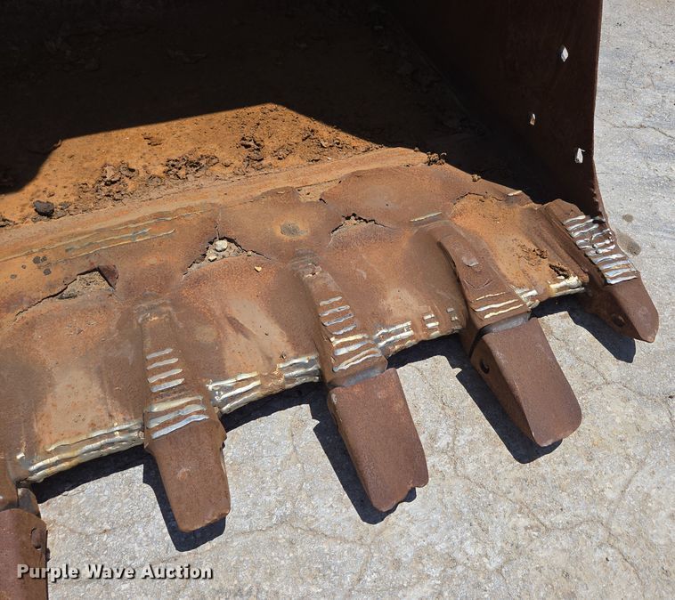 image for item EN2065 Jones excavator bucket