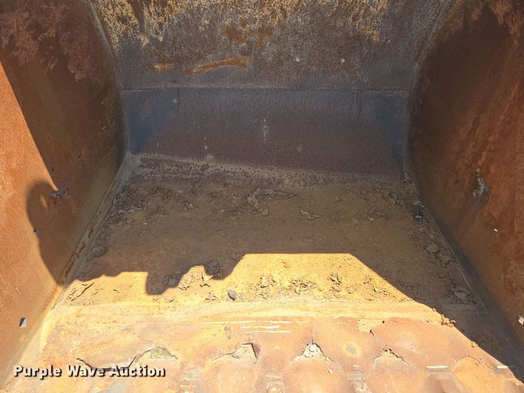 image for item EN2065 Jones excavator bucket