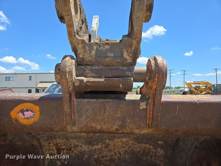 image for item EN2065 Jones excavator bucket