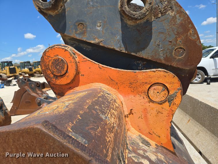 image for item EN2065 Jones excavator bucket