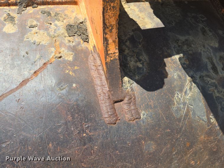 image for item EN2065 Jones excavator bucket