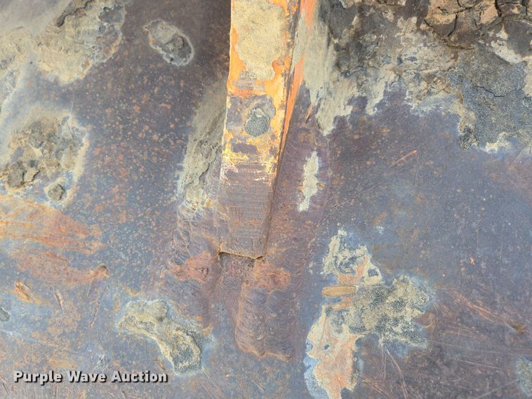 image for item EN2065 Jones excavator bucket