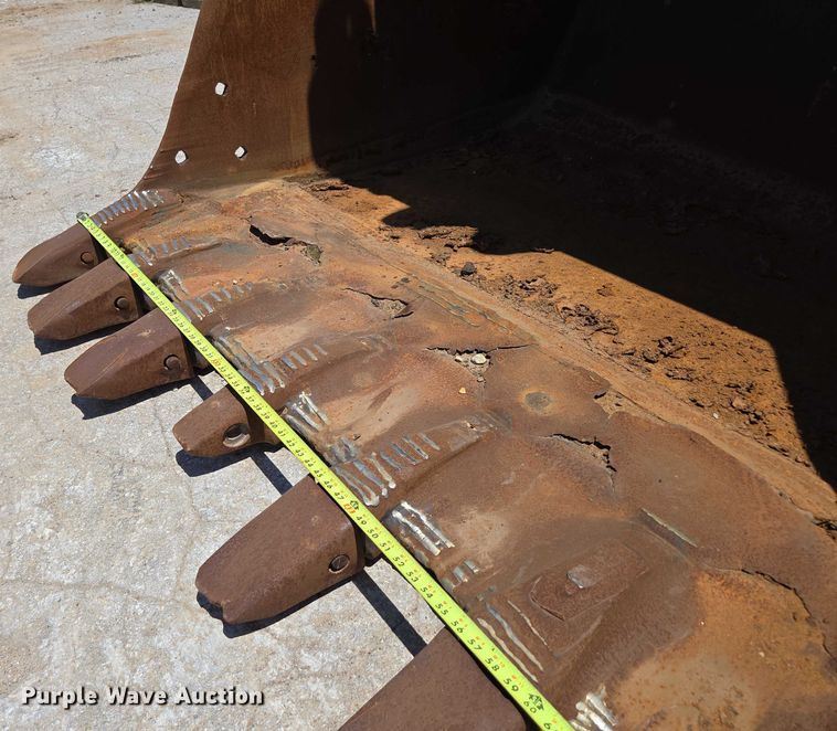 image for item EN2065 Jones excavator bucket