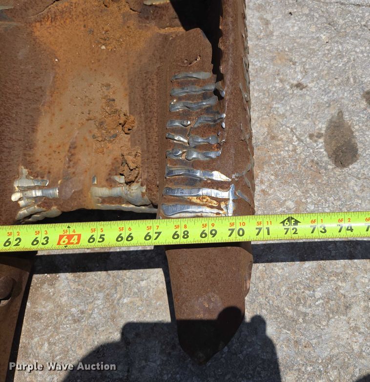 image for item EN2065 Jones excavator bucket