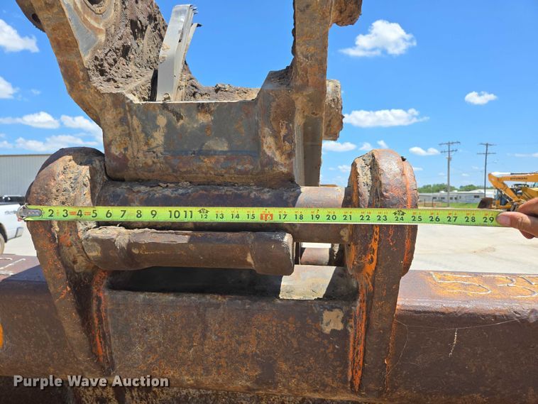 image for item EN2065 Jones excavator bucket