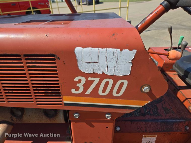 image for item EN2066 1998 Ditch Witch 3700DD trencher