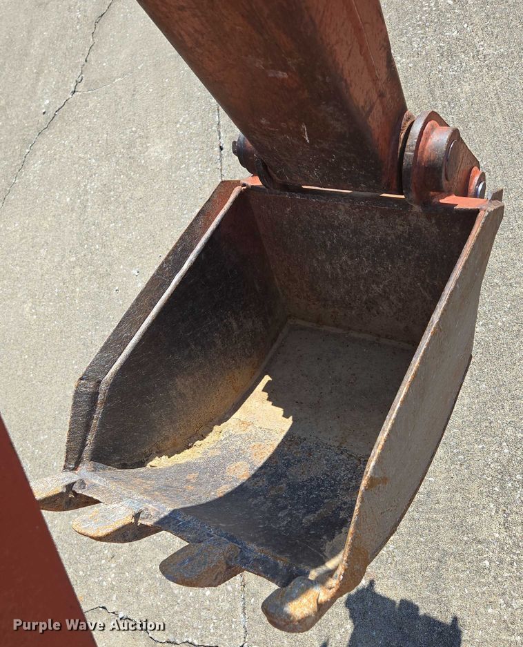 image for item EN2066 1998 Ditch Witch 3700DD trencher