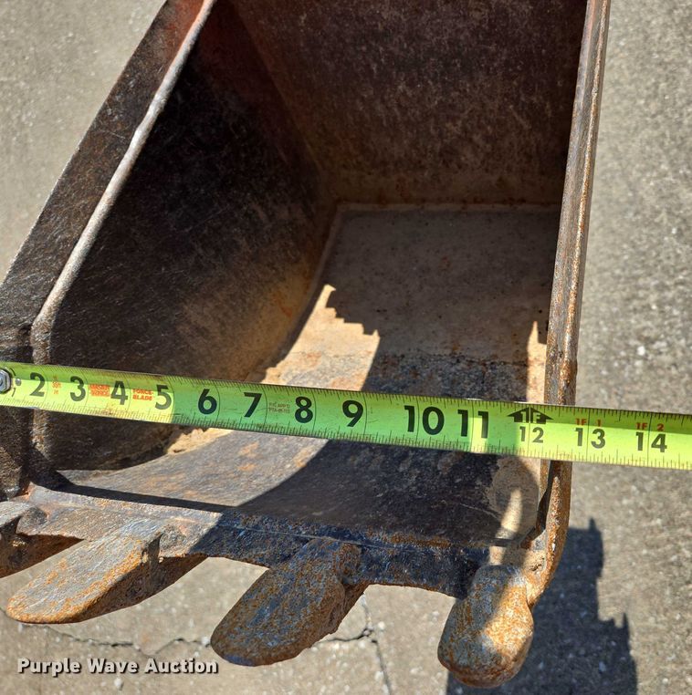 image for item EN2066 1998 Ditch Witch 3700DD trencher