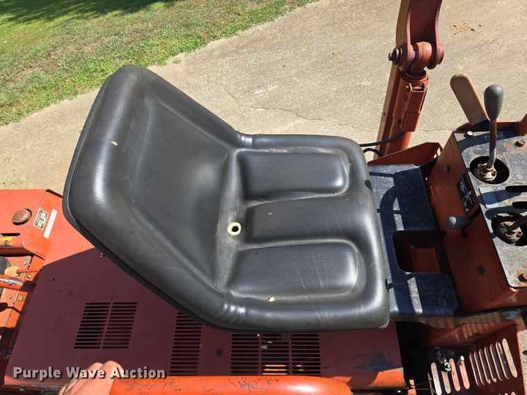 image for item EN2066 1998 Ditch Witch 3700DD trencher