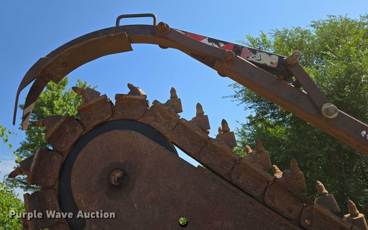 image for item EN2066 1998 Ditch Witch 3700DD trencher