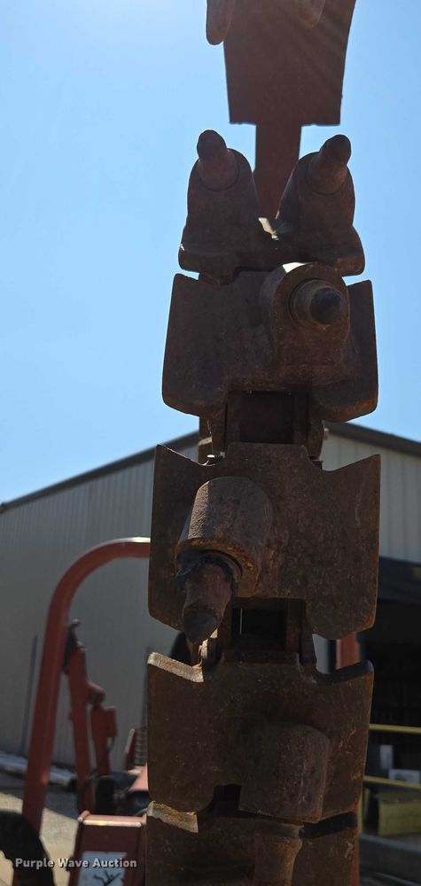 image for item EN2066 1998 Ditch Witch 3700DD trencher