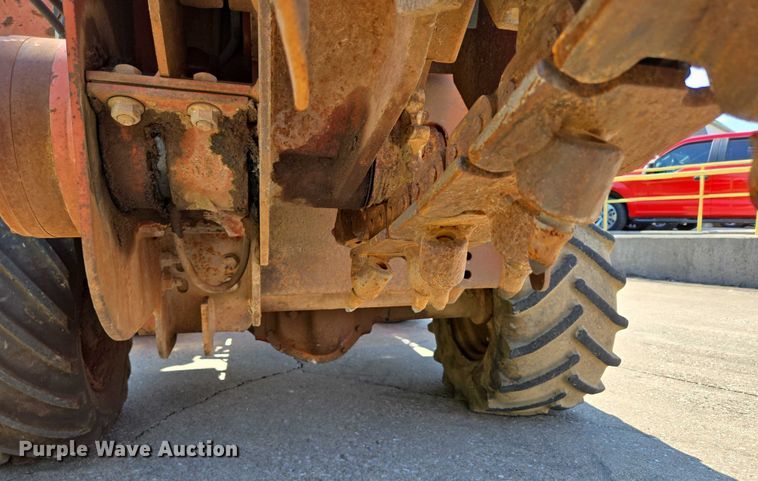 image for item EN2066 1998 Ditch Witch 3700DD trencher