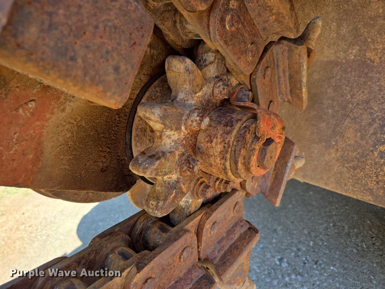 image for item EN2066 1998 Ditch Witch 3700DD trencher