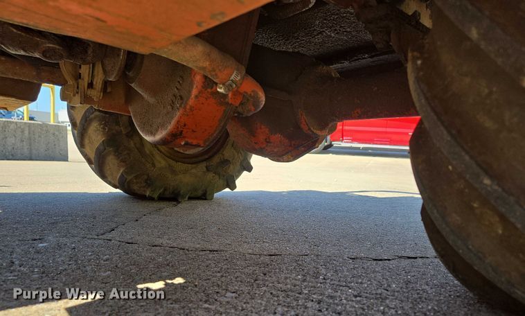 image for item EN2066 1998 Ditch Witch 3700DD trencher