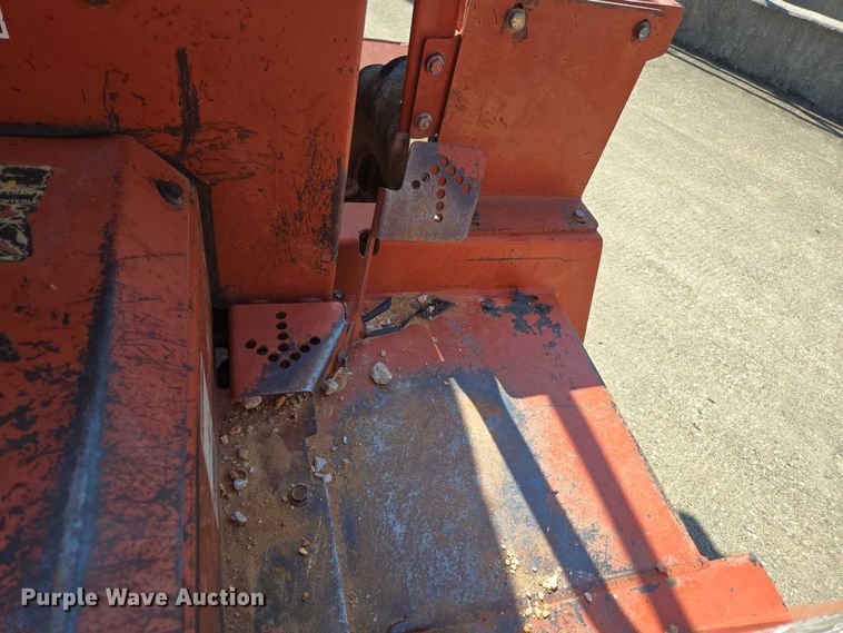 image for item EN2066 1998 Ditch Witch 3700DD trencher