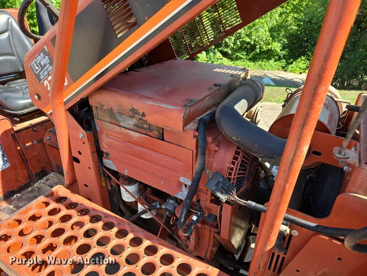 image for item EN2066 1998 Ditch Witch 3700DD trencher