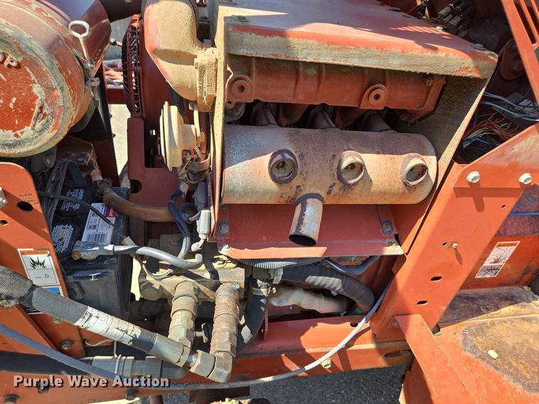 image for item EN2066 1998 Ditch Witch 3700DD trencher