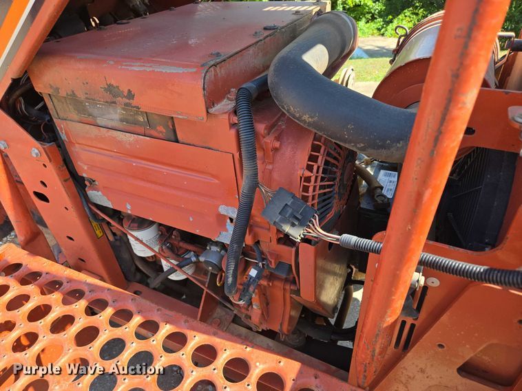 image for item EN2066 1998 Ditch Witch 3700DD trencher