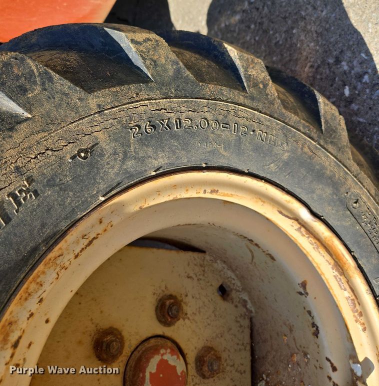 image for item EN2066 1998 Ditch Witch 3700DD trencher