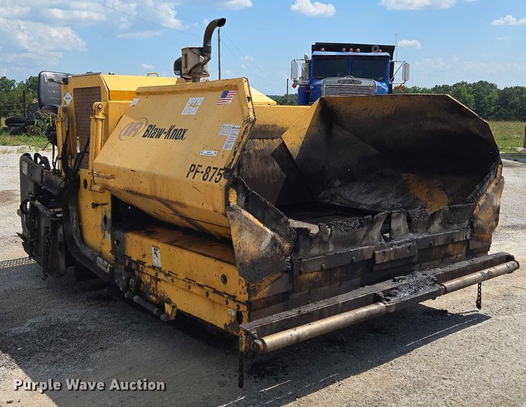 image for item EN2067 Blaw-Knox PF-875 paver